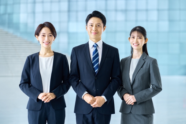 50代公務員の転職で「転職エージェント」と「転職サイト」はどちらを使うべき？実体験から解説